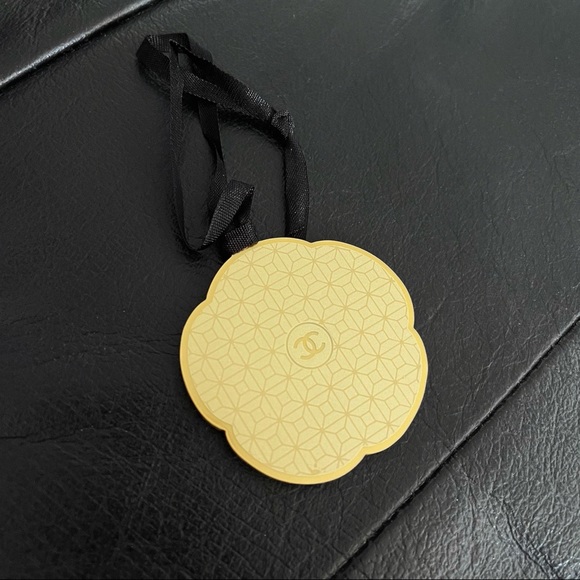 🖤 Black + Gold = classic and luxurious 💛✨ - Picture 10 of 10